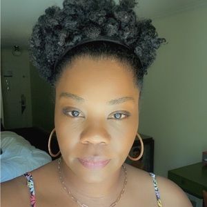 Meet your Posher, Nay